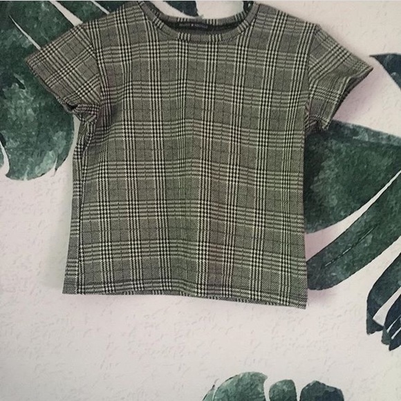 Brandy Melville Tops - brandy melville sammy top